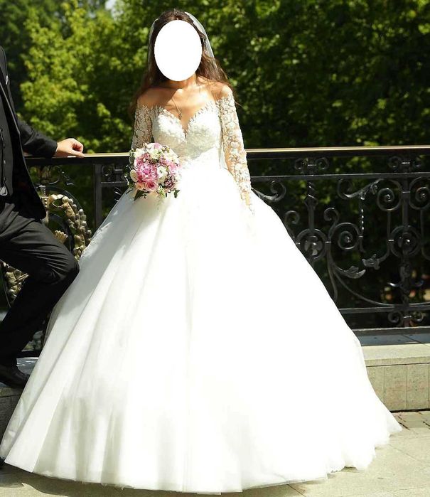 Rochie mireasă stil printesa colectia Vladiyan new beginning NB2310 cu trena voal