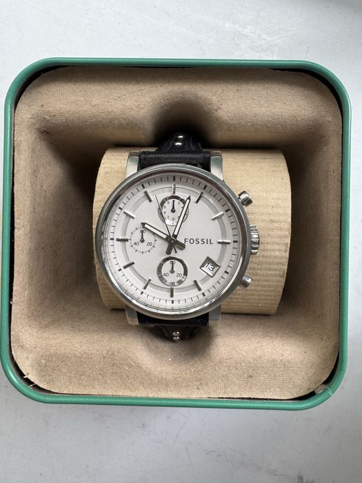 Продам часы Fossil