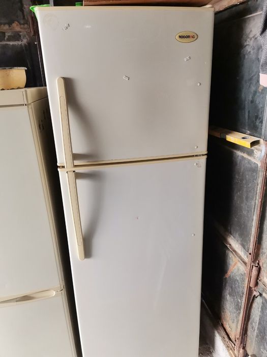 Холодильник холодильник