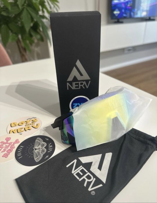 Ochelari de soare Nerv + 3 stickere