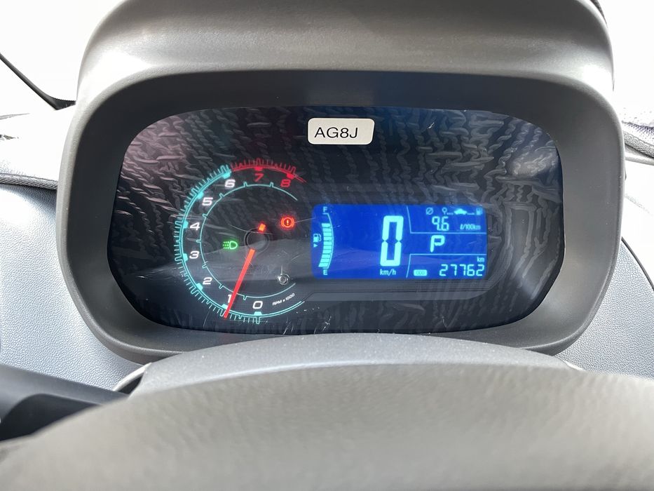 В отличном состоянии , водила женщина