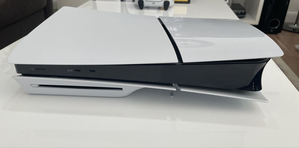 PS5 Slim Digital Edition + Disc Drive + Accesorii – 3.000 lei
