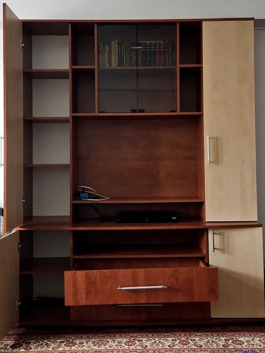 Biblioteca sufragerie