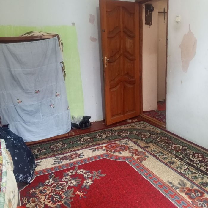 2 комнатная 50м2,квартал 8, ориентир Чиланзарский ЗАГС