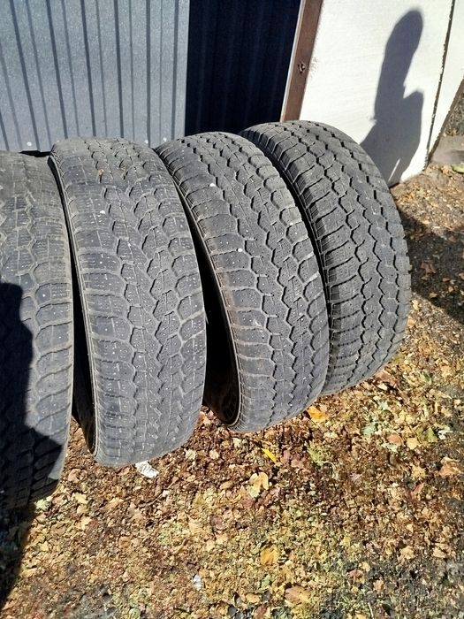 Продам зимние шины  185 70 R 14