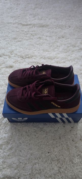 Adidas Spezial originali,marimea 35,5,culoare violet pruna,purtați o singura data