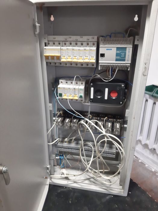 Шкаф управления в отличном состоянии
