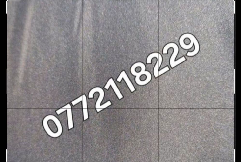 Cel msi frumos telefon Sony Ericsson perfect șină