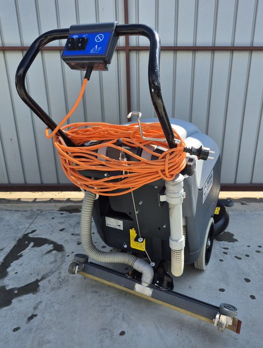 Masina spalat pardoseli Nilfisk CA 410