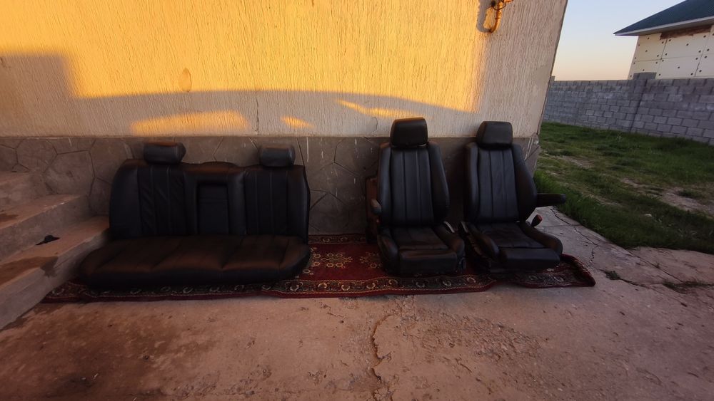 Продам сидения на BMW e34