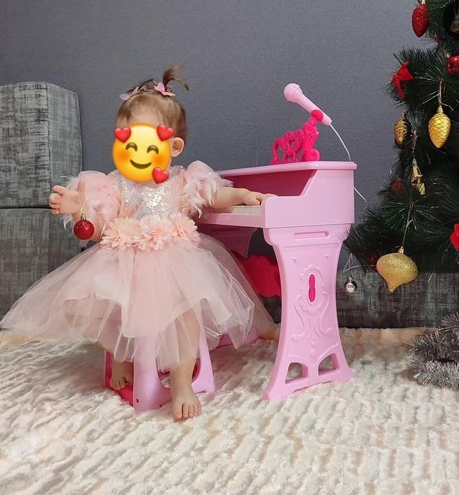 Продам детские платья