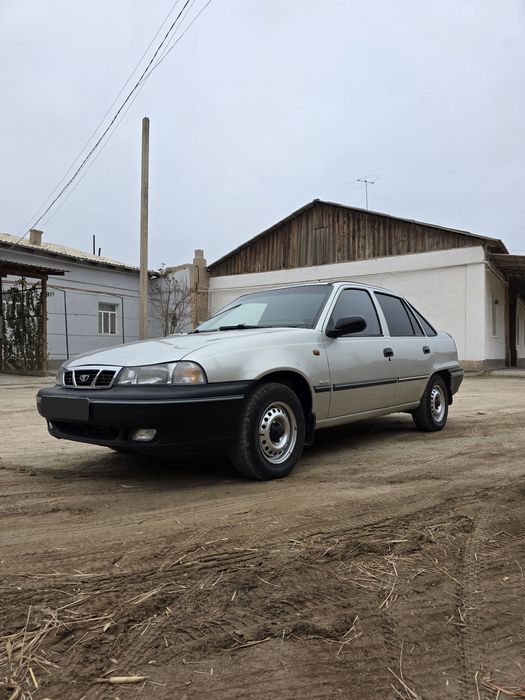 Нексия1 машинаси 2005