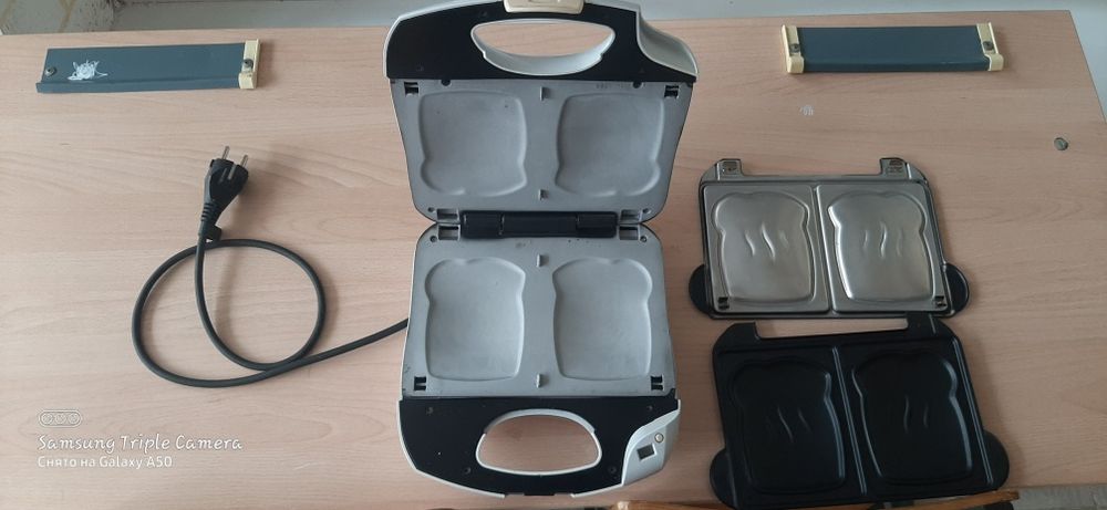 Вафельница, бутербродница, тостер.