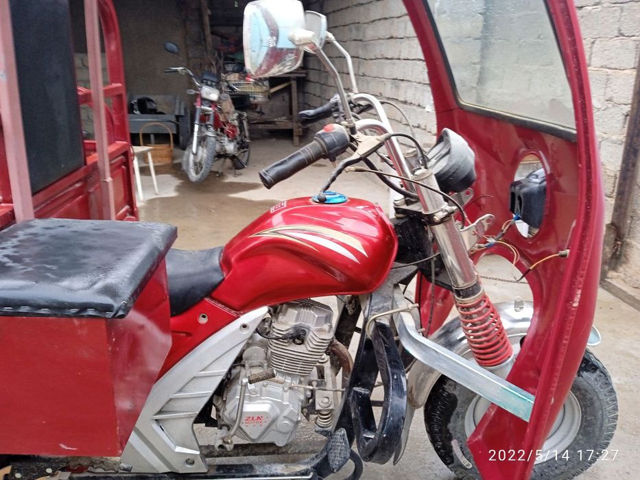 Продам Трёхколёсный Грузовой Мотоцикл в Отличном Состоянии!