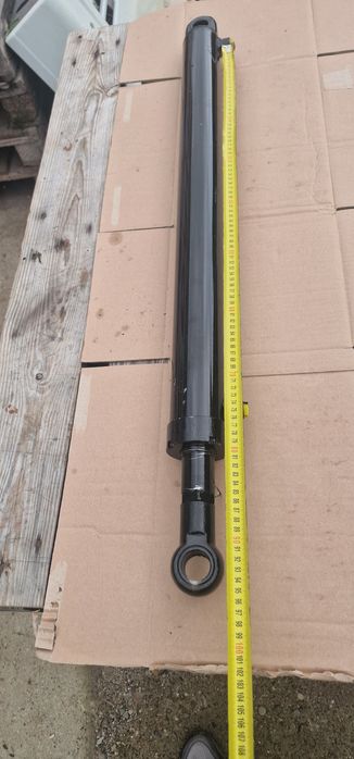 Cilindru hidraulic 1000 mm închis 1 m deschidere 70 cm tija grosime 40