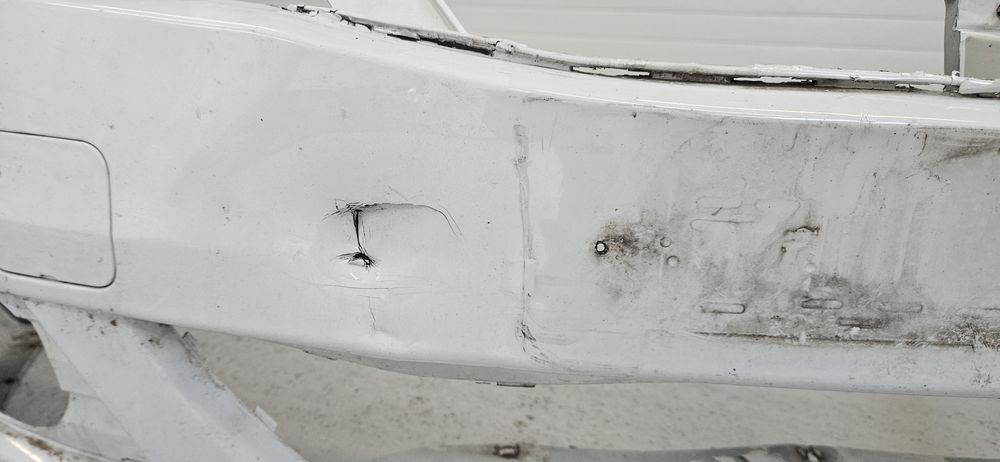 Bara fata Dacia Logan 1 facelift cu proiectoare