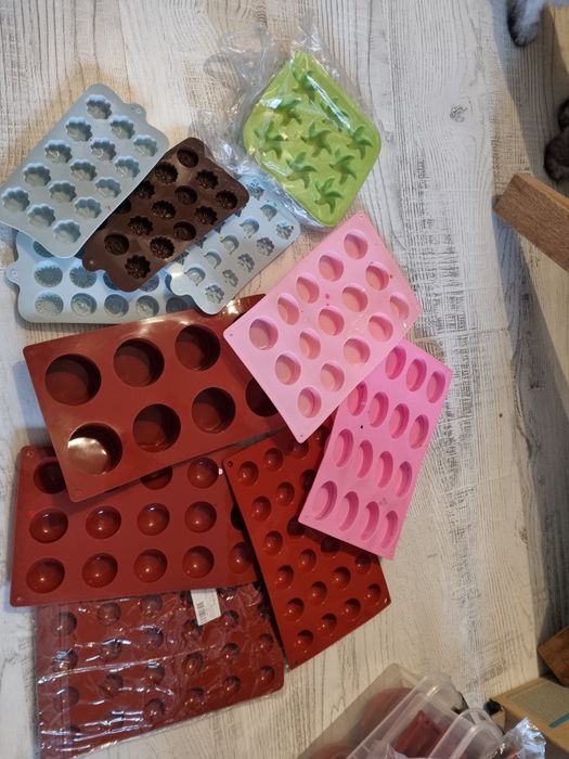 Forme/ mulaje din silicon pentru activități creative și artistice