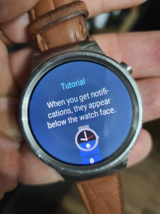 Vând ceas / smartwatch Huawei W 1