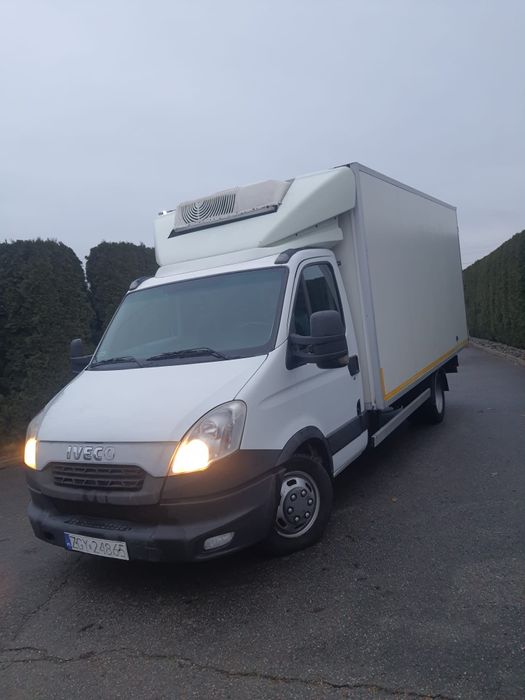 Iveco 35c15, frigorific 8 paleți lift 750 kg