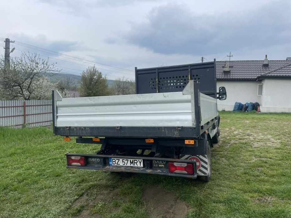 Vând Iveco daily