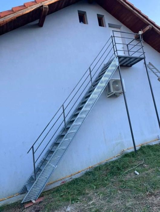 Scări metalice industriale