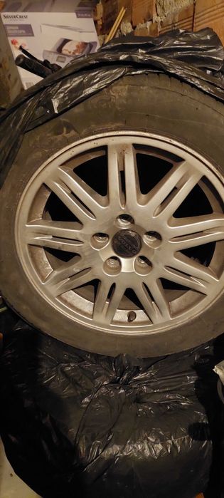 Гуми карани не повече от500 км