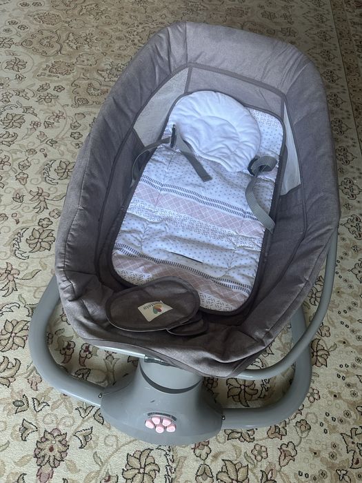 Продам Шезлонг качалка