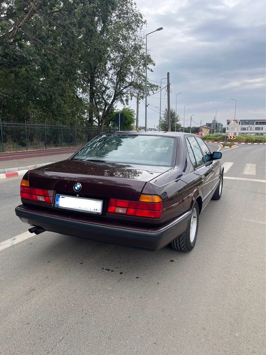 Bmw seria 7 e32 v8