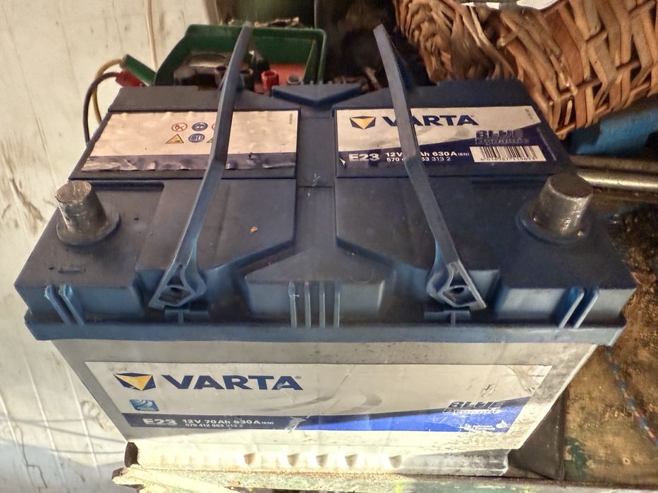 Baterie varta 70 ah la 300 lei