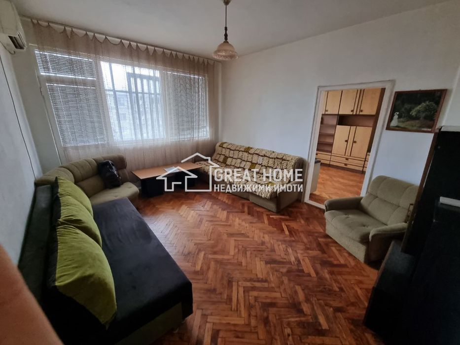 Дава се под наем Тристаен апартамент в Търговище, Център - 75 кв.м за 204 € - Снимка #2