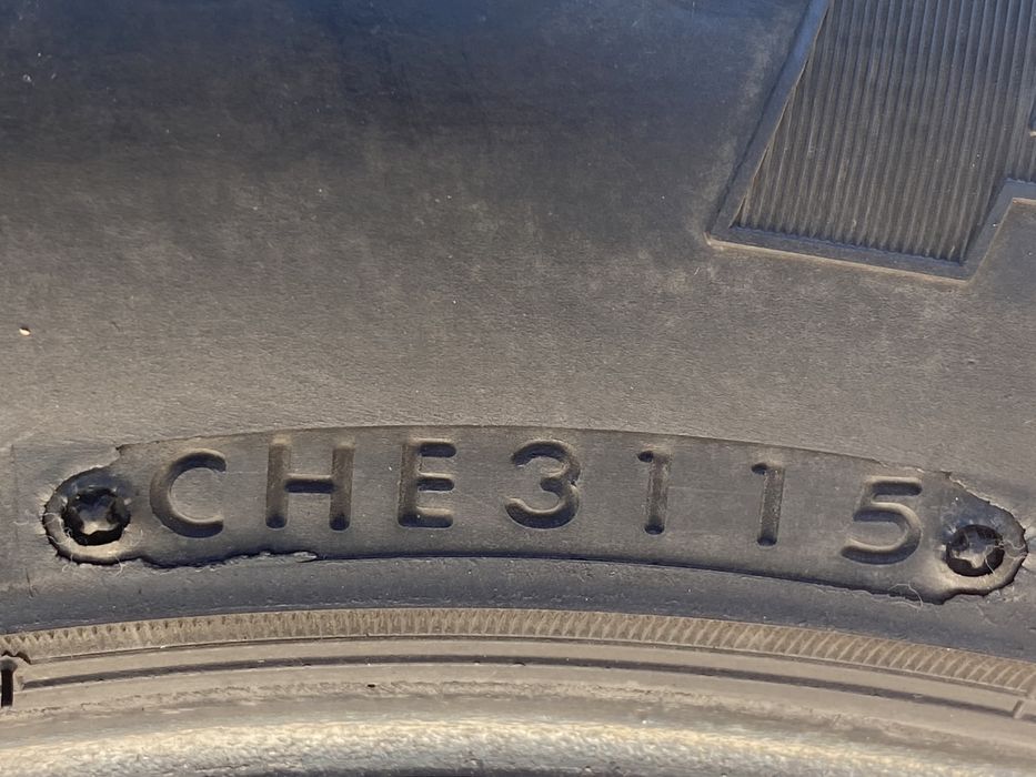 Комплект летних шин 235/ 55/ r 17