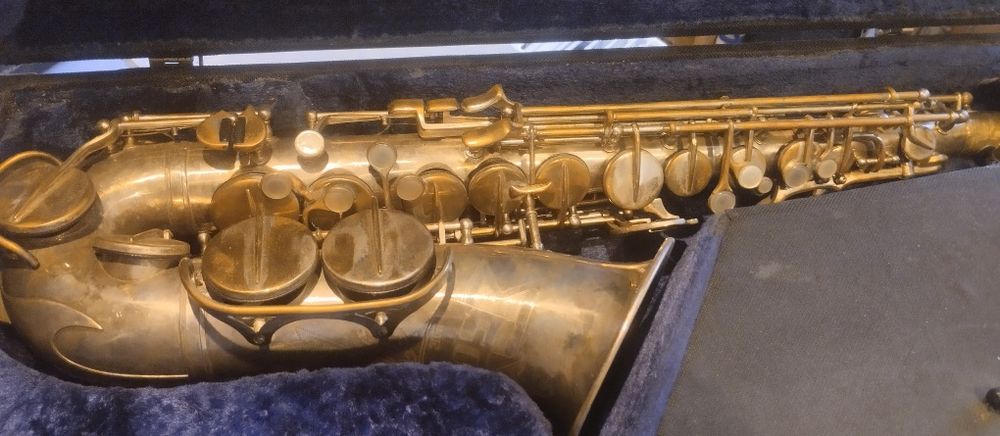 Flaut HULLER argintat Saxofon argintat Solist lux