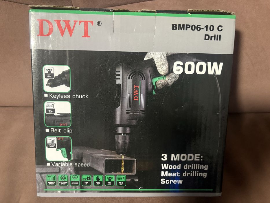 Продам Дрель DWT