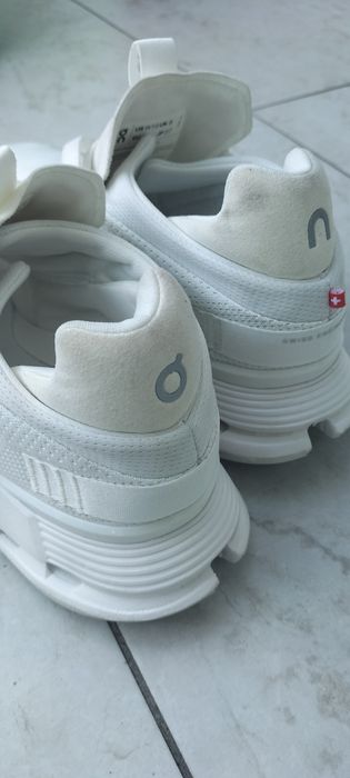 Adidași On cloud 42
