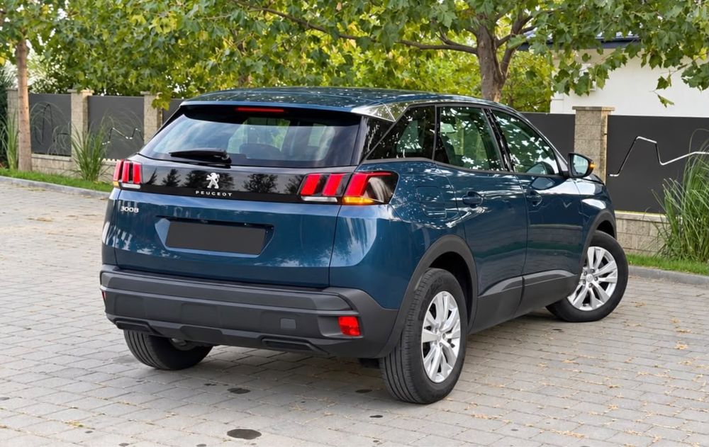 Peugeot 3008, automat, 2023, 1.5 diesel,active pack, conversie lant