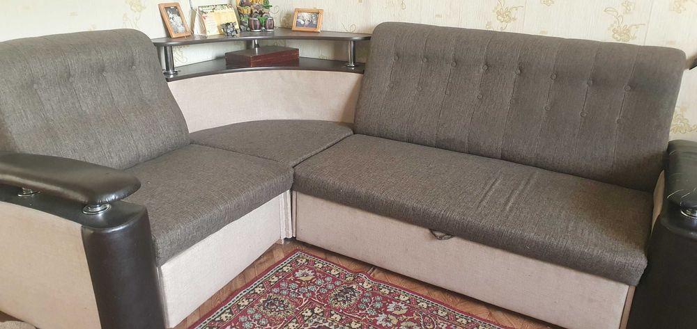 Мягкий уголок для гостиной
