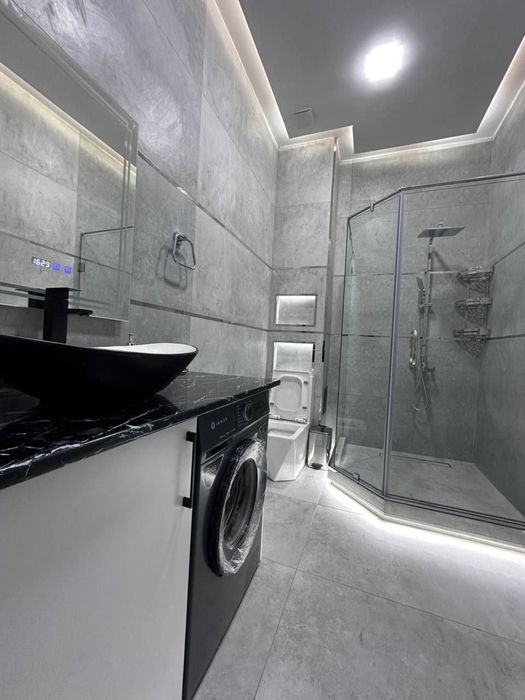 Сдаёться новая 3х комнатная кв в элитном жк