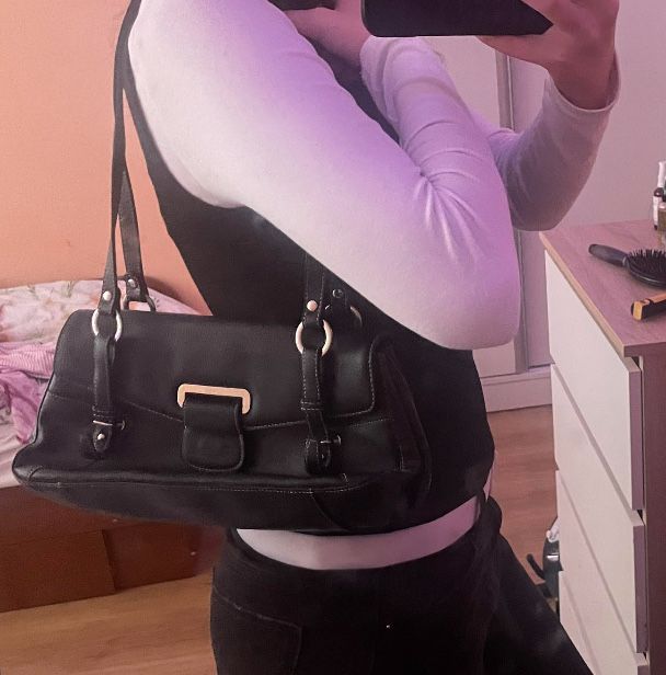 Дамска чанта L.credi