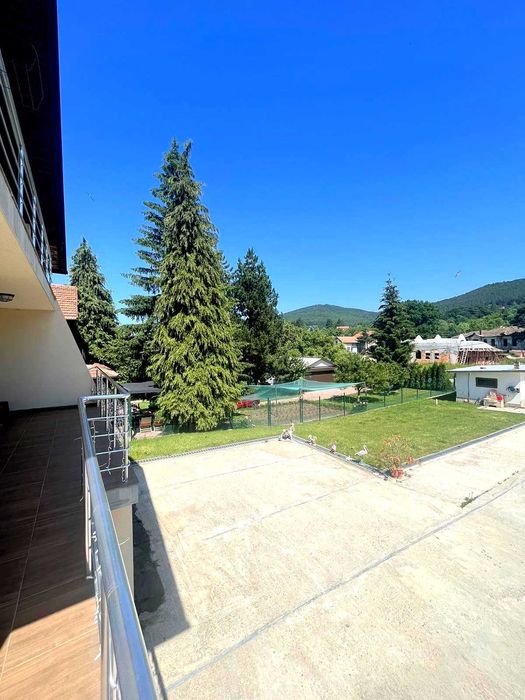 Дава се под наем Къща в София, Лозенец - 190 кв.м за 1750 € - Снимка #11