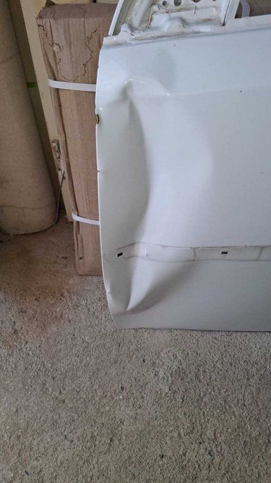 Gentra oldi chap tomon eshik (shopir tomon eshik)