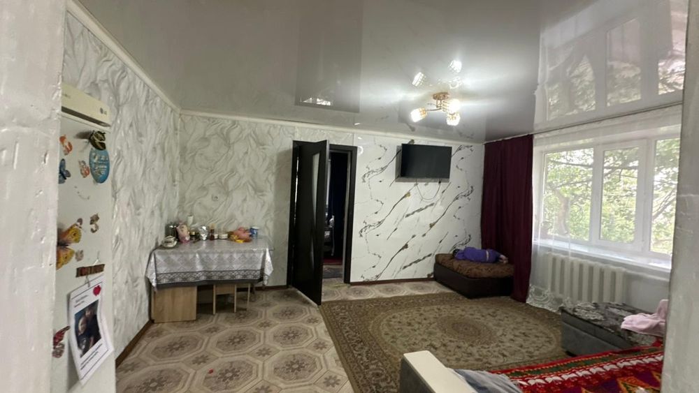 Продам квартиру в двухэтажном доме