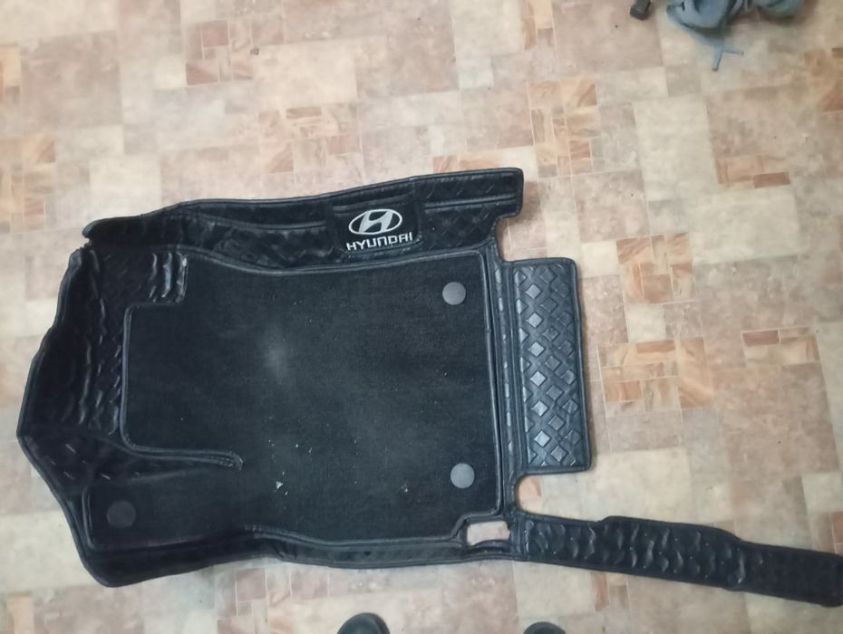 Автоковрик Полики 8D для Hyunday Elantra