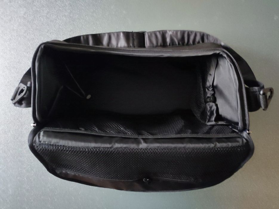 Нова Бебешка Чанта за Повиване