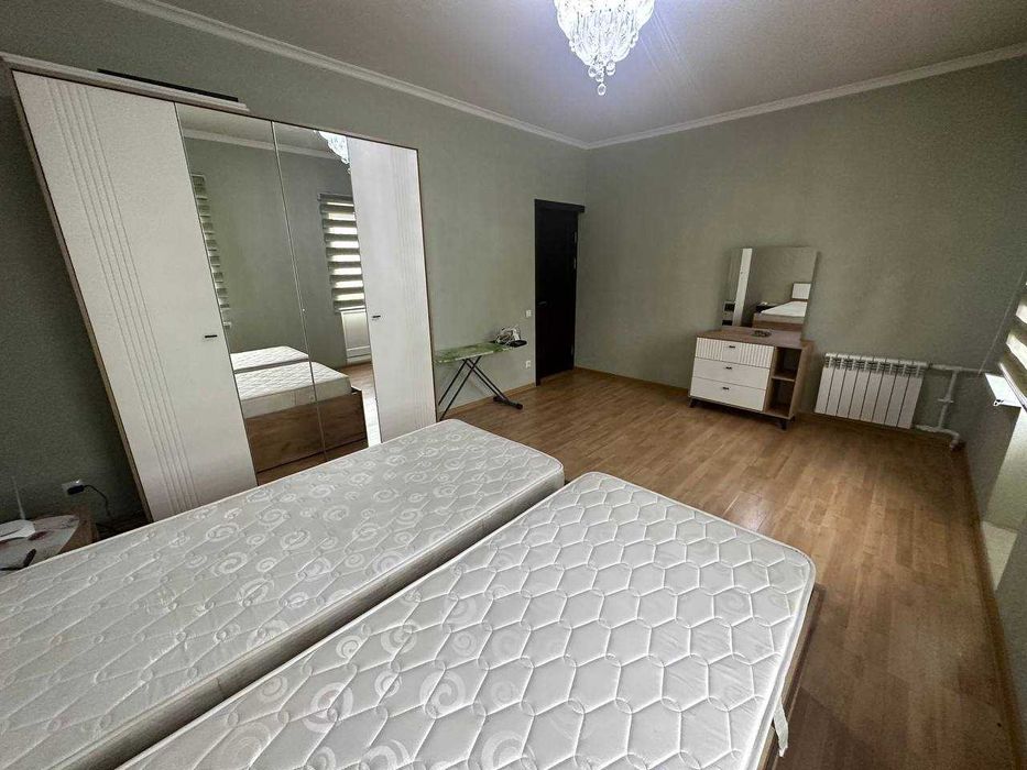 Сдаеться Миробод 71м2 ,кафе "Анор" 2/8/12 банковская 700 у.е