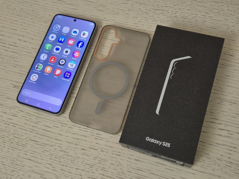 Продам Samsung S25 12/128 gb silver