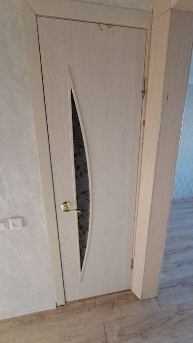 Продам двери межкомнатные