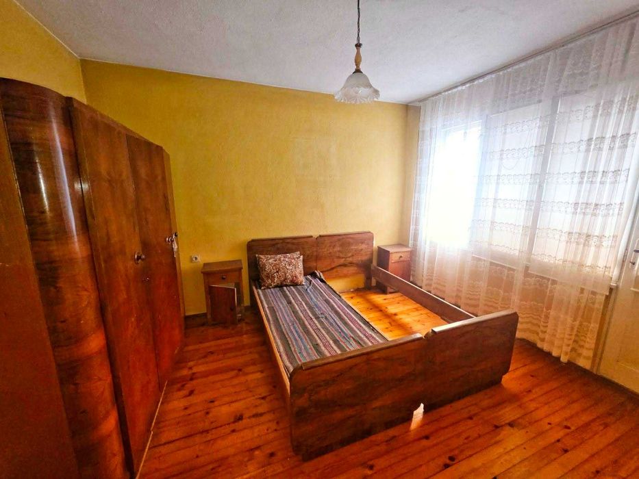 Продава се Етаж от къща в Асеновград - 140 кв.м за 802 €/кв.м - Снимка #13