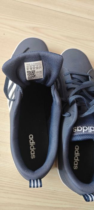 Обувки adidas номер 44 /2/3 трети!