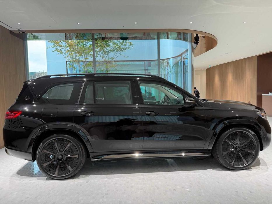 Mercedes - Maybach GLS600 Night Series 2026 год