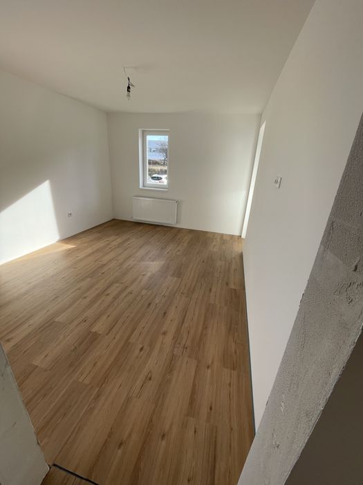 Amenajari interioare , finisaje , zugrav, montaj parchet